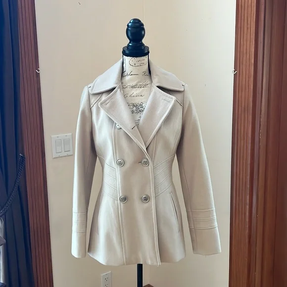 Kenneth Cole New York Like New Women’s Peacoat – Size 4 - Picture 1 of 11